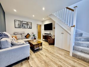 Photo 11- click for photo gallery